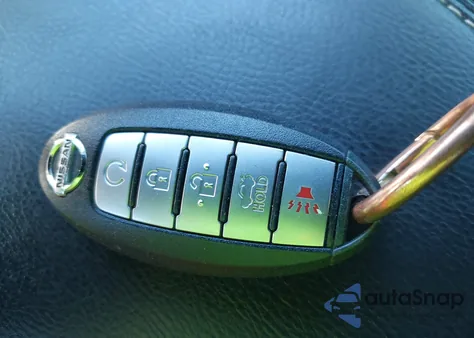 2017 Nissan Maxima 3.5 Platinum из США, поврежденный, VIN 1N4AA6AP9HC420971